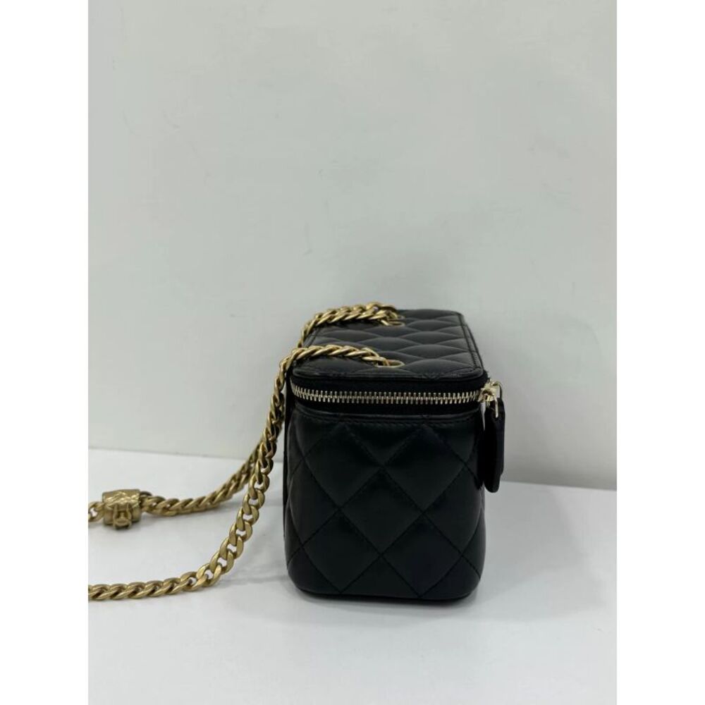 Chanel Women Pre-Loved Bag Very Good Condition - Picture 4 of 8